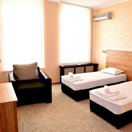 Hotel Cascade Pleven Buitenkant foto