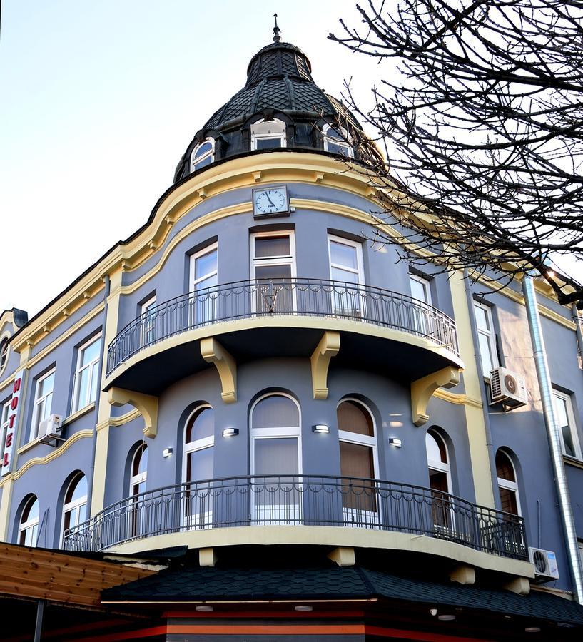 Hotel Cascade Pleven Buitenkant foto